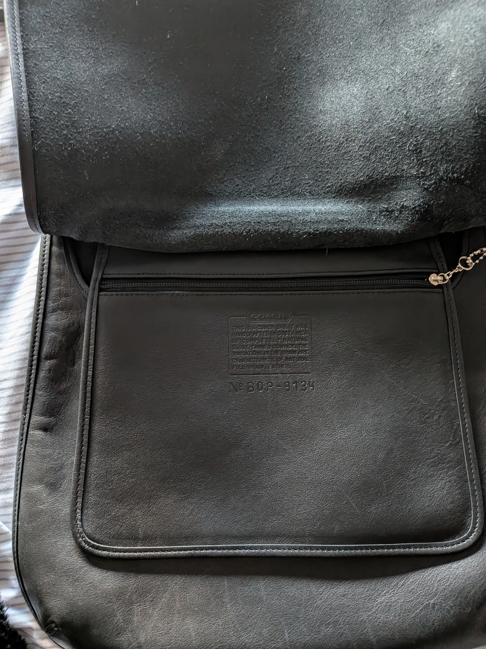 Coach Classic Black Leather Crossbody Bag - Excellent Condition - Picture 9 of 9